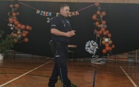 32