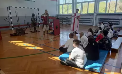 Zdjęcie do Żywa lekcja historii