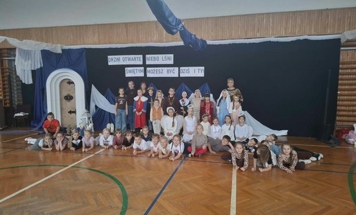 Zdjęcie do Bal Świętych